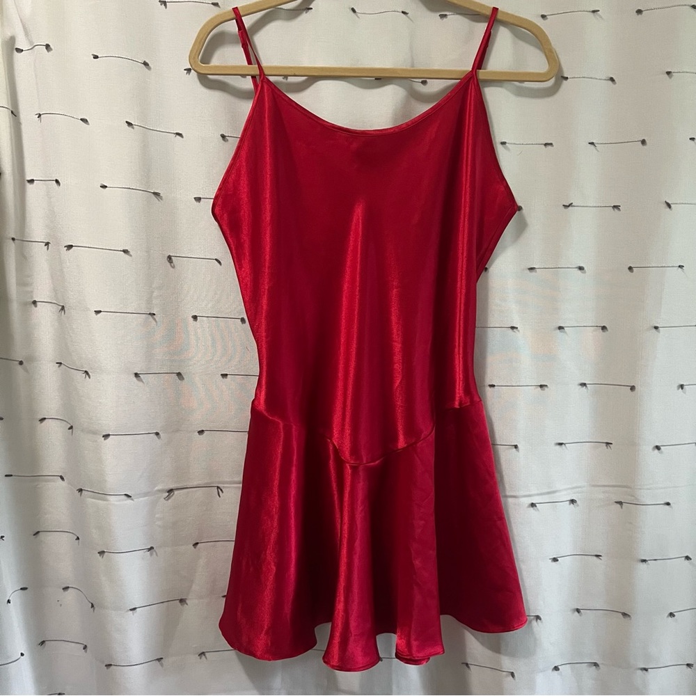 Victoria's Secret Collection red satin drop waist skater skirt lingerie size M